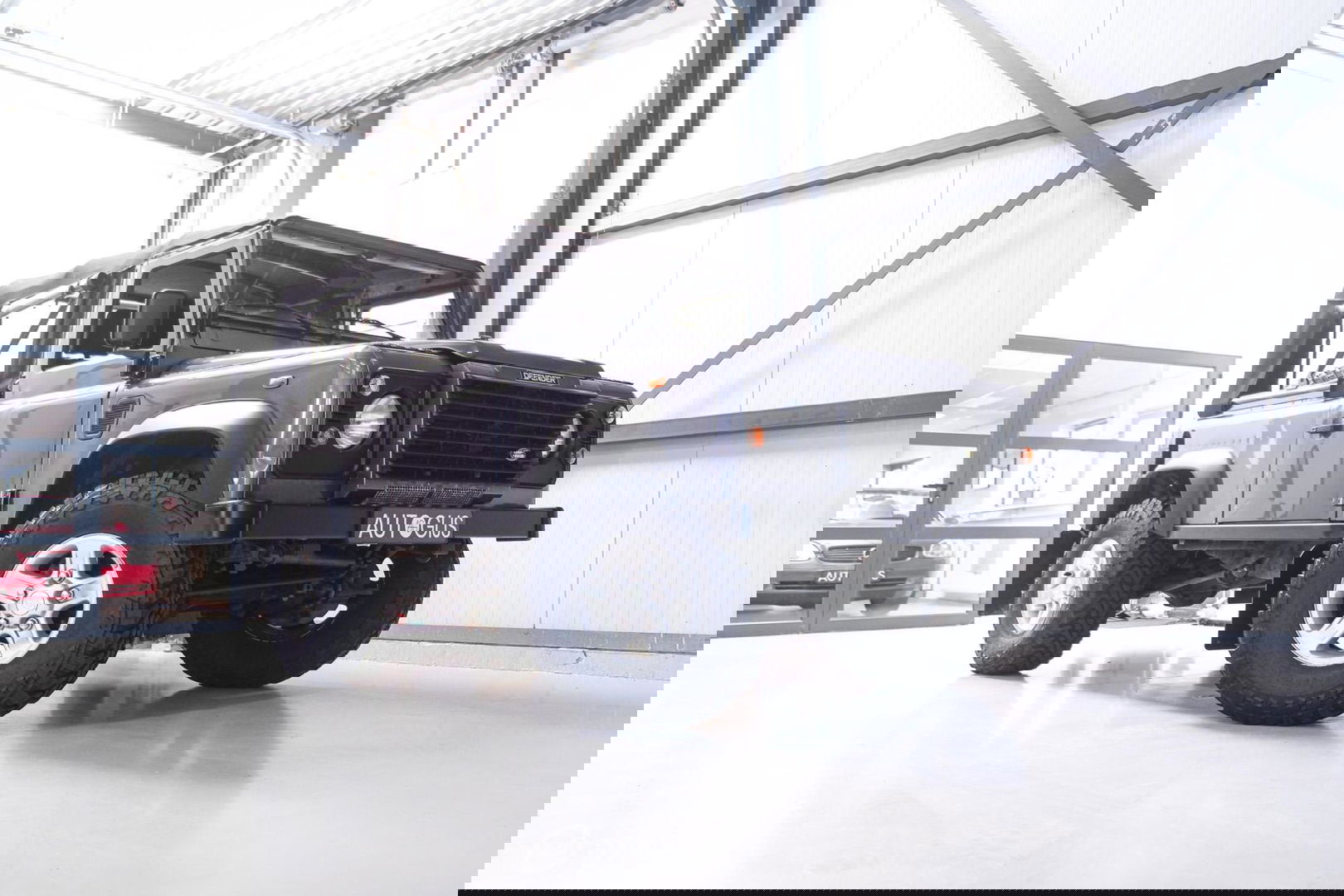 Land Rover Defender 90 Td5 Soft Top | Airco | youngtimer | stoelverwarming | leder | zeer mooi |