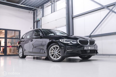BMW 3 Serie Touring 330e High Executive 290 pk | Trekhaak | Leder | Sportstoelen | NL auto NAP | LED | CarPlay | Stoelverwarming |