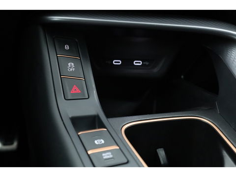 CUPRA Terramar 1.5 eTSI | DCC | Matrix LED | HUD | 360cam | Sportstuur | Elek. Stoelen | Adapt. Cruise