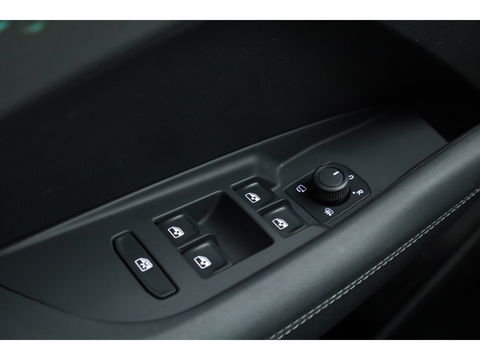 CUPRA Terramar 1.5 eTSI | DCC | Matrix LED | HUD | 360cam | Sportstuur | Elek. Stoelen | Adapt. Cruise