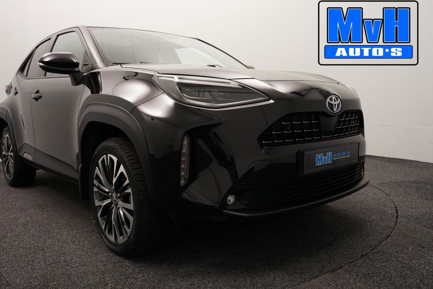 Toyota Yaris Cross 1.5 Hybrid Executive|PANO|JBL|LEER|TREKHAAK