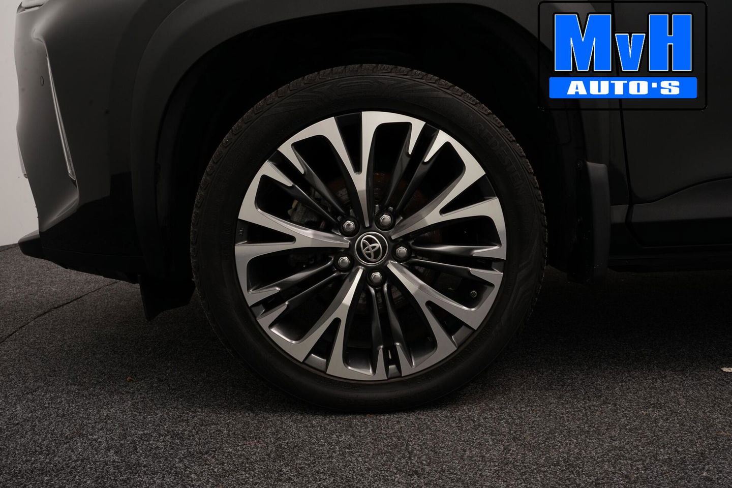 Toyota Yaris Cross 1.5 Hybrid Executive|PANO|JBL|LEER|TREKHAAK