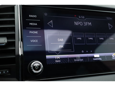 Škoda Karoq 1.5 TSI ACT DSG Style | Pano | Elek. Trekhaak | CarPlay | Keyless | Adapt. Cruise Nakijken!