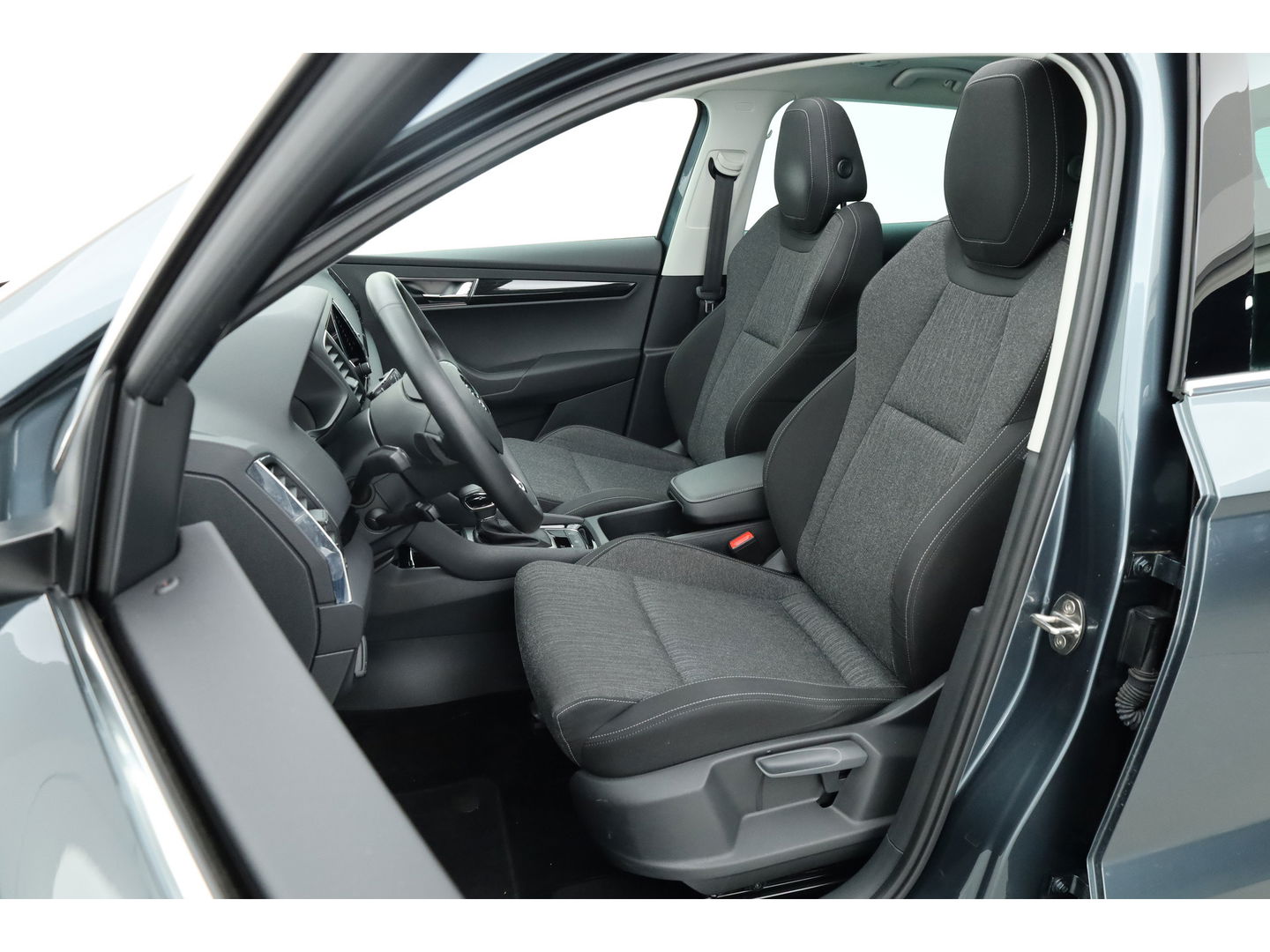 Škoda Karoq 1.5 TSI ACT DSG Style | Pano | Elek. Trekhaak | CarPlay | Keyless | Adapt. Cruise Nakijken!