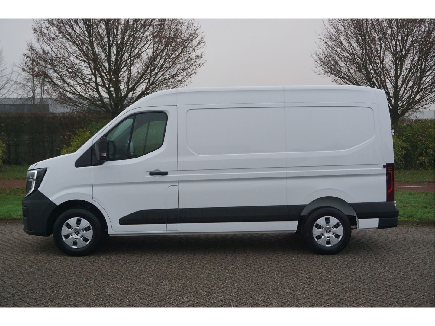 Renault Master T35 170PK L2H2 BPM VRIJ!! 10" R-Link Navi, Camera, LED, 270° Deur!!!! NR. 965