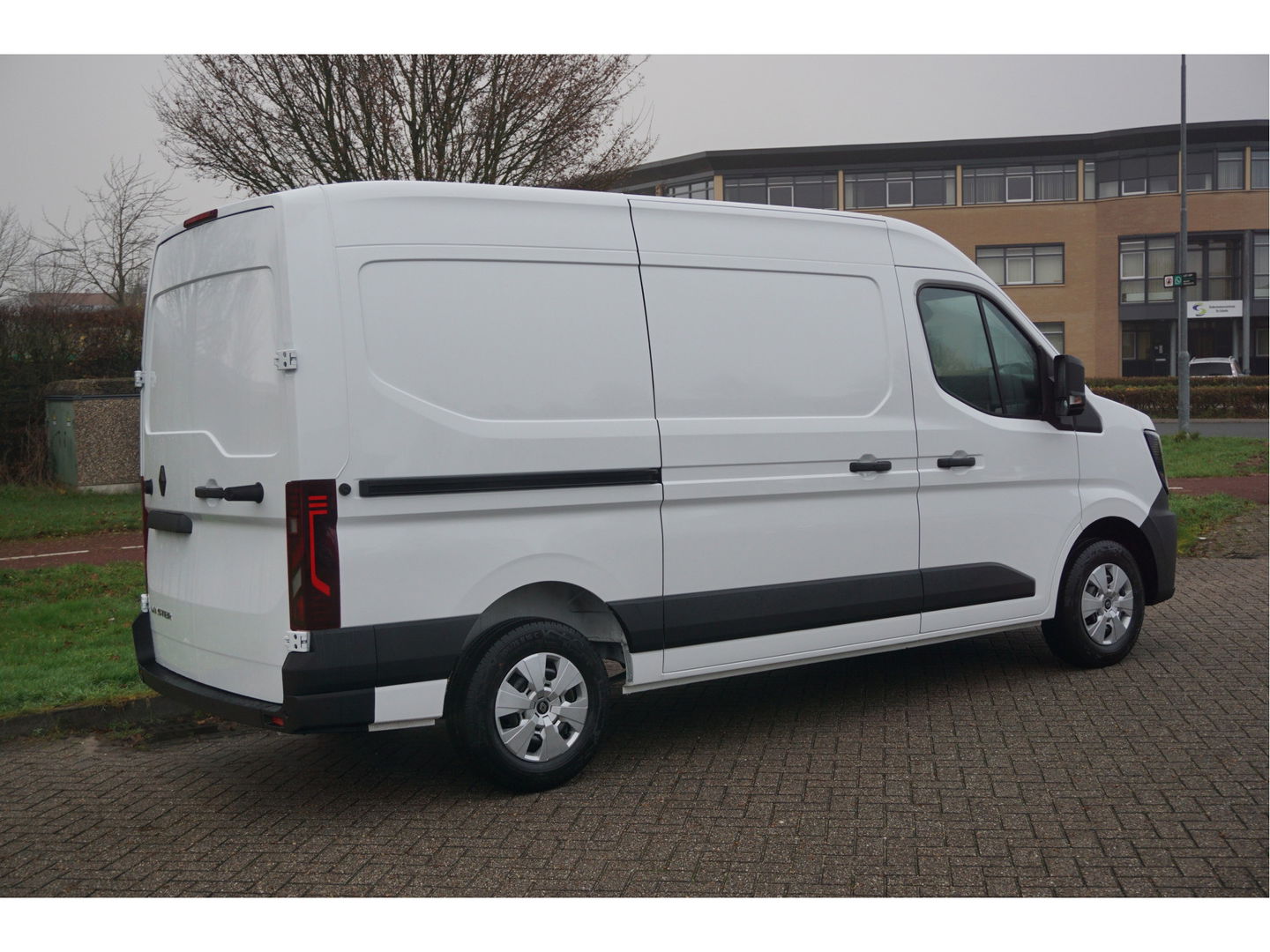 Renault Master T35 170PK L2H2 BPM VRIJ!! 10" R-Link Navi, Camera, LED, 270° Deur!!!! NR. 965
