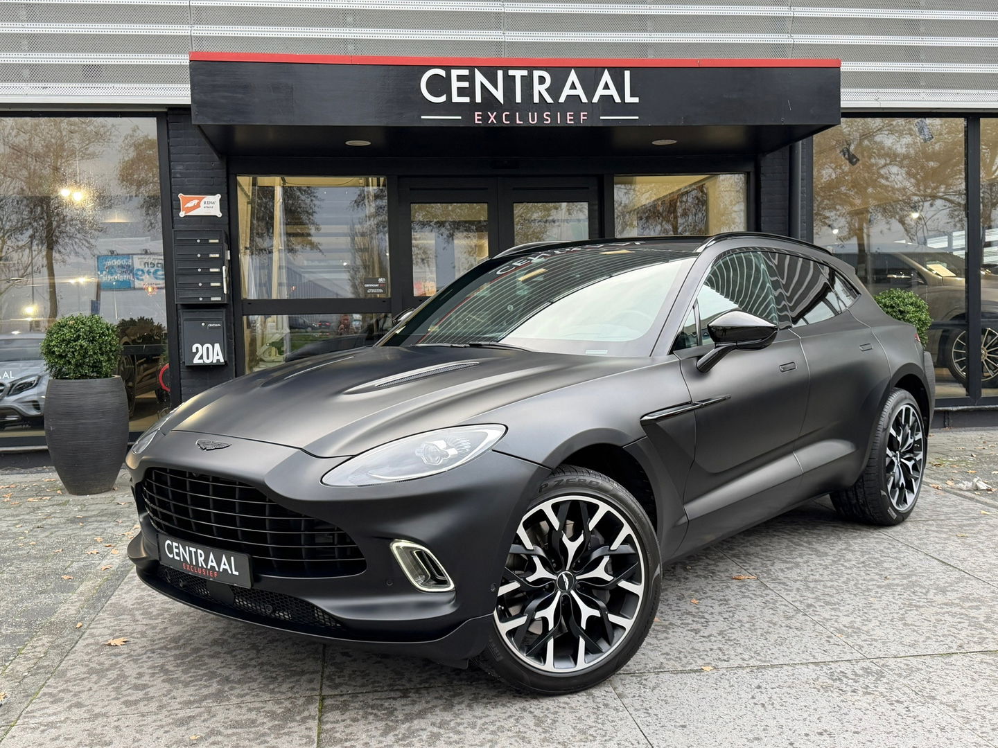 Aston Martin Dbx 4.0 V8|Pano|Memory|Leder|ACC|Luchtvering|551PK