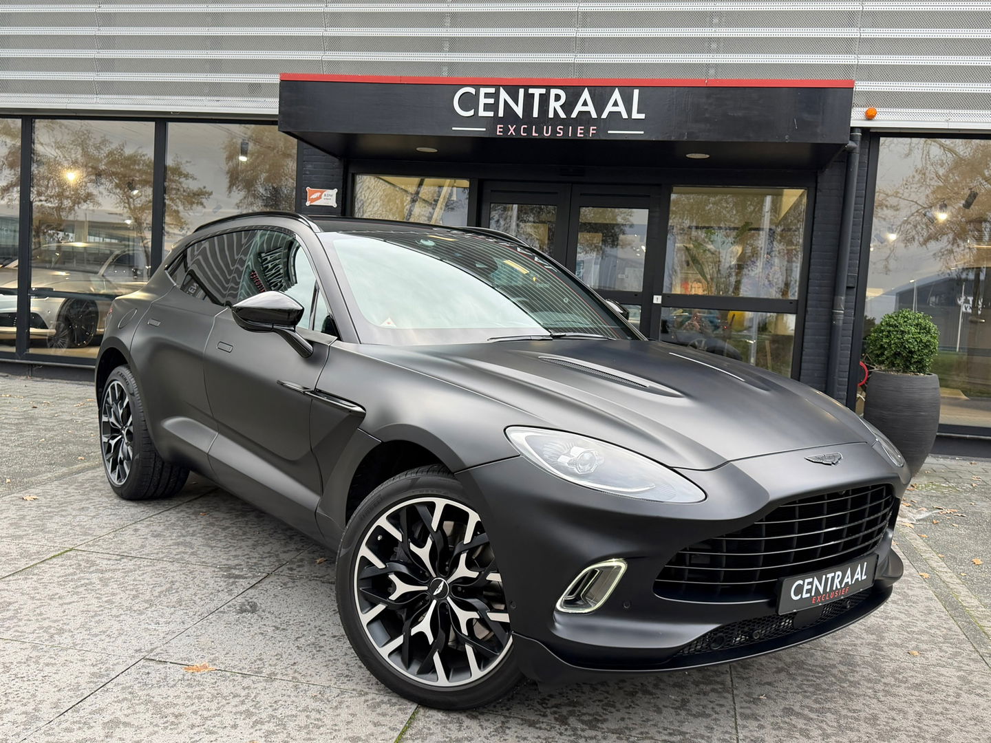 Aston Martin Dbx 4.0 V8|Pano|Memory|Leder|ACC|Luchtvering|551PK