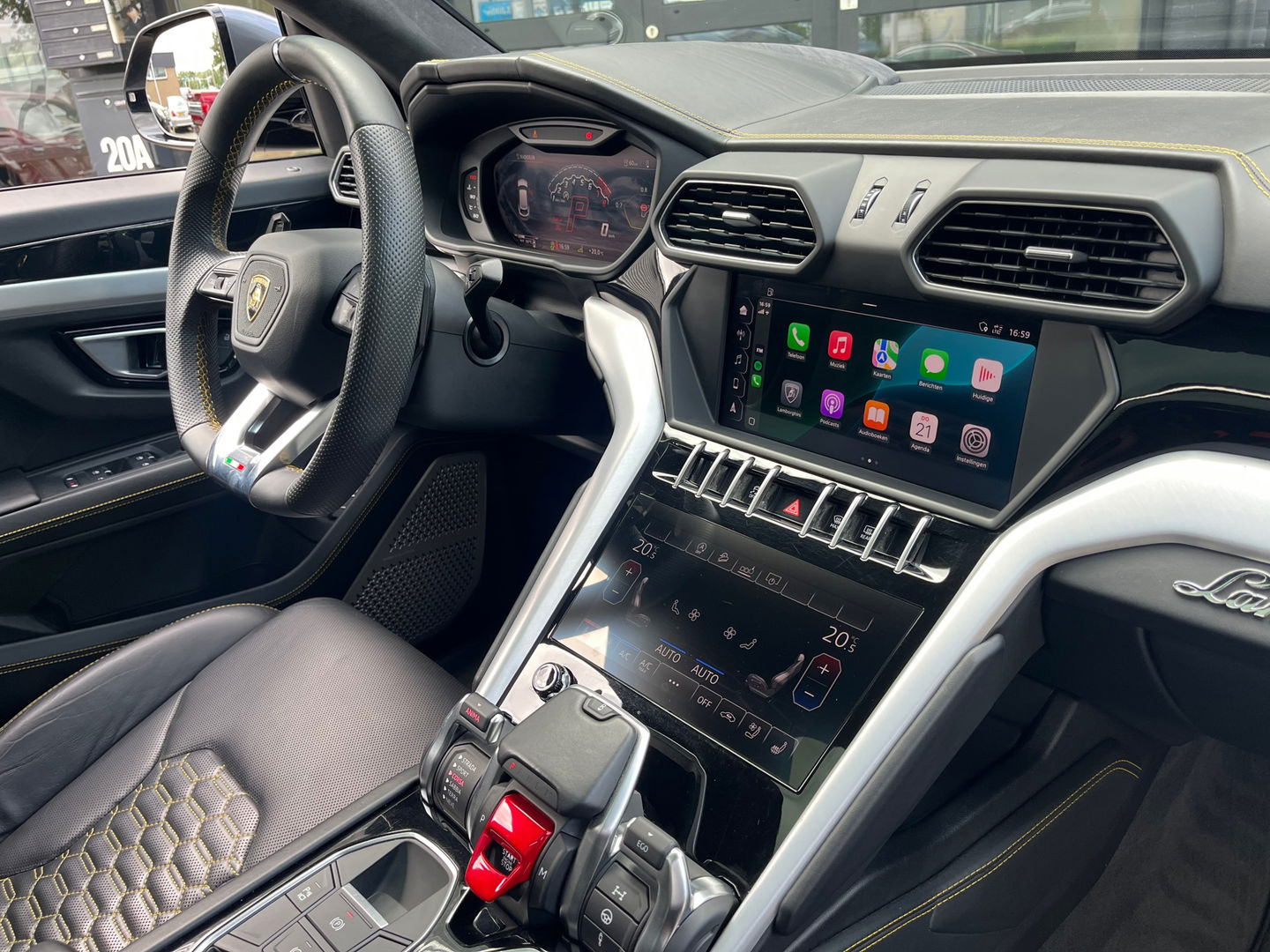 Lamborghini Urus 4.0 V8|Pano|Keramisch|B&O|Massage|Luchtvering|360Camera|ACC|Leder|650PK