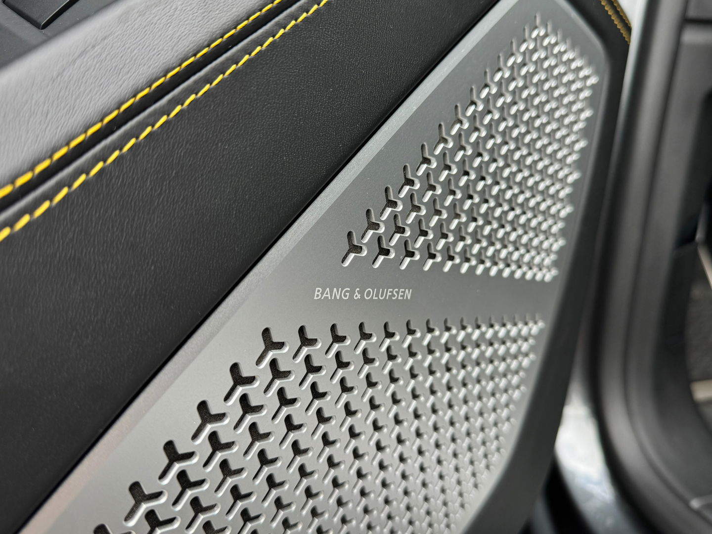 Lamborghini Urus 4.0 V8|Pano|Keramisch|B&O|Massage|Luchtvering|360Camera|ACC|Leder|650PK