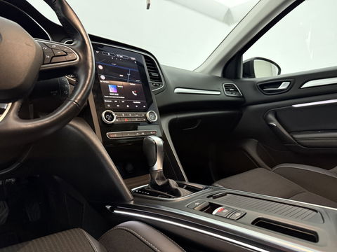 Renault Mégane 1.6 e-Tech Plug-in Intens | Adap. Cruise | Virtual | Sfeer | HuD | Stoel/Stuur verw. | Camera | Carplay | Keyless