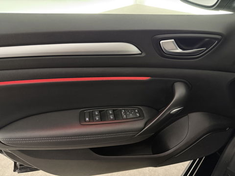 Renault Mégane 1.6 e-Tech Plug-in Intens | Adap. Cruise | Virtual | Sfeer | HuD | Stoel/Stuur verw. | Camera | Carplay | Keyless