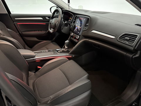 Renault Mégane 1.6 e-Tech Plug-in Intens | Adap. Cruise | Virtual | Sfeer | HuD | Stoel/Stuur verw. | Camera | Carplay | Keyless