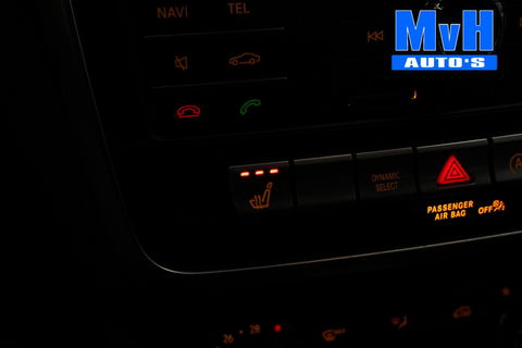 Mercedes-Benz CLA Shooting Brake 180 AMG|TREKH|CARPLAY|LED