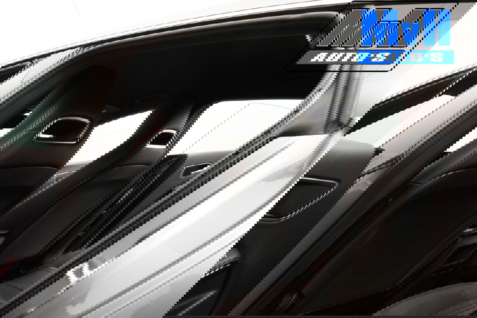 Mercedes-Benz CLA Shooting Brake 180 AMG|TREKH|CARPLAY|LED