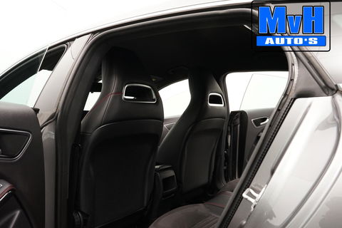 Mercedes-Benz CLA Shooting Brake 180 AMG|TREKH|CARPLAY|LED