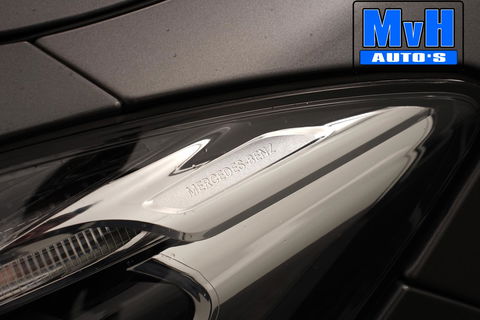 Mercedes-Benz CLA Shooting Brake 180 AMG|TREKH|CARPLAY|LED