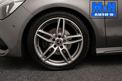 Mercedes-Benz CLA Shooting Brake 180 AMG|TREKH|CARPLAY|LED