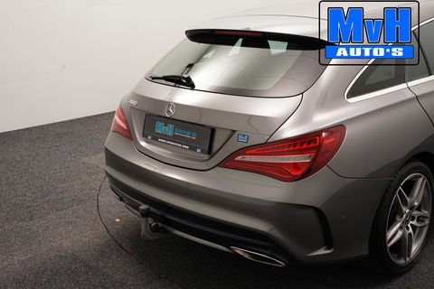 Mercedes-Benz CLA Shooting Brake 180 AMG|TREKH|CARPLAY|LED