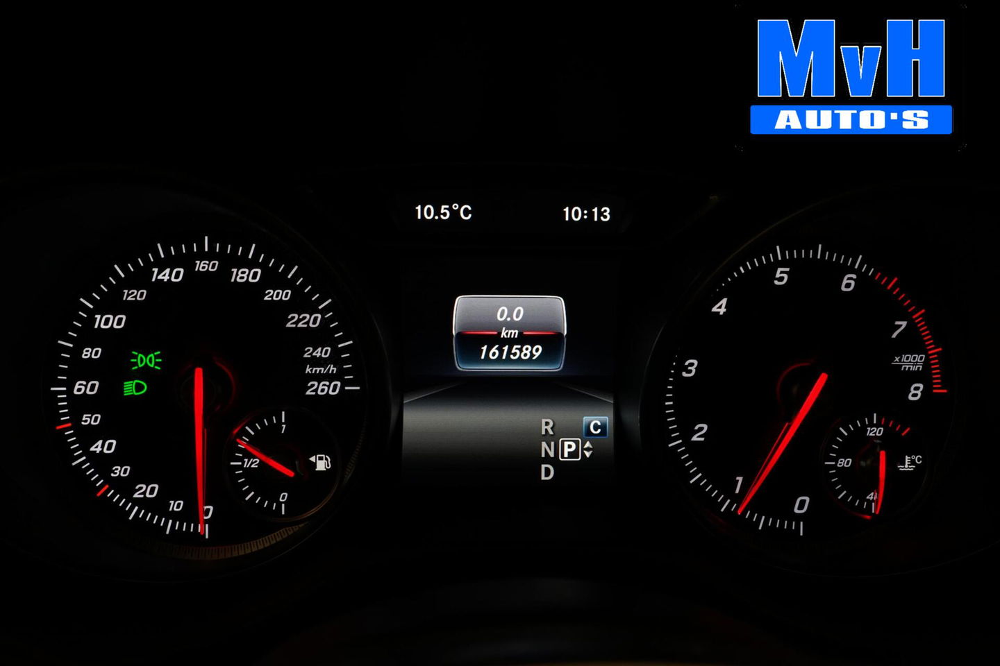 Mercedes-Benz CLA Shooting Brake 180 AMG|TREKH|CARPLAY|LED