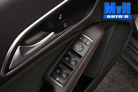 Mercedes-Benz CLA Shooting Brake 180 AMG|TREKH|CARPLAY|LED