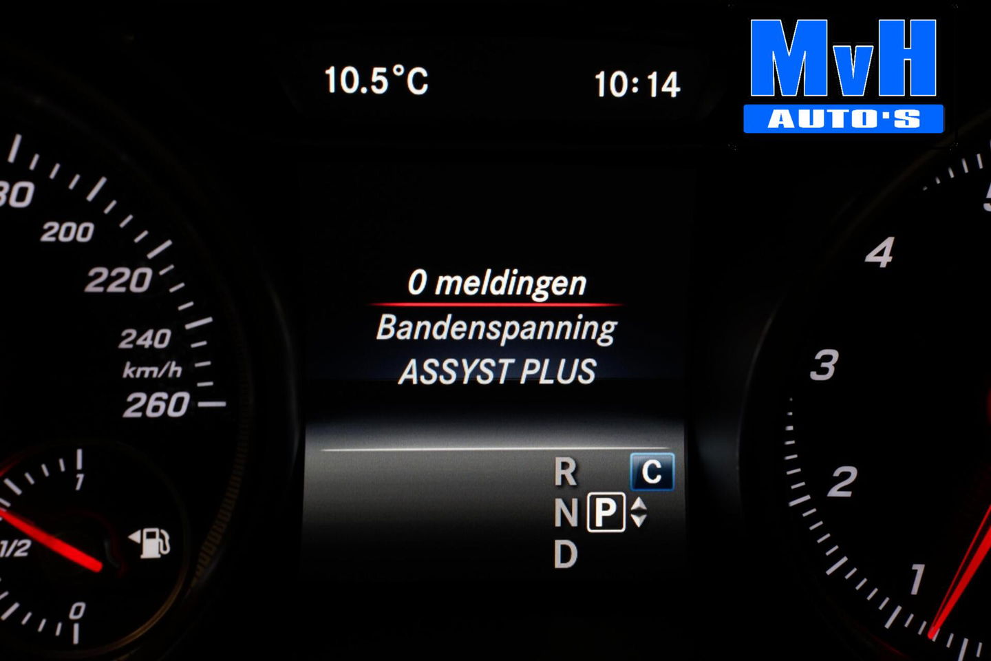 Mercedes-Benz CLA Shooting Brake 180 AMG|TREKH|CARPLAY|LED