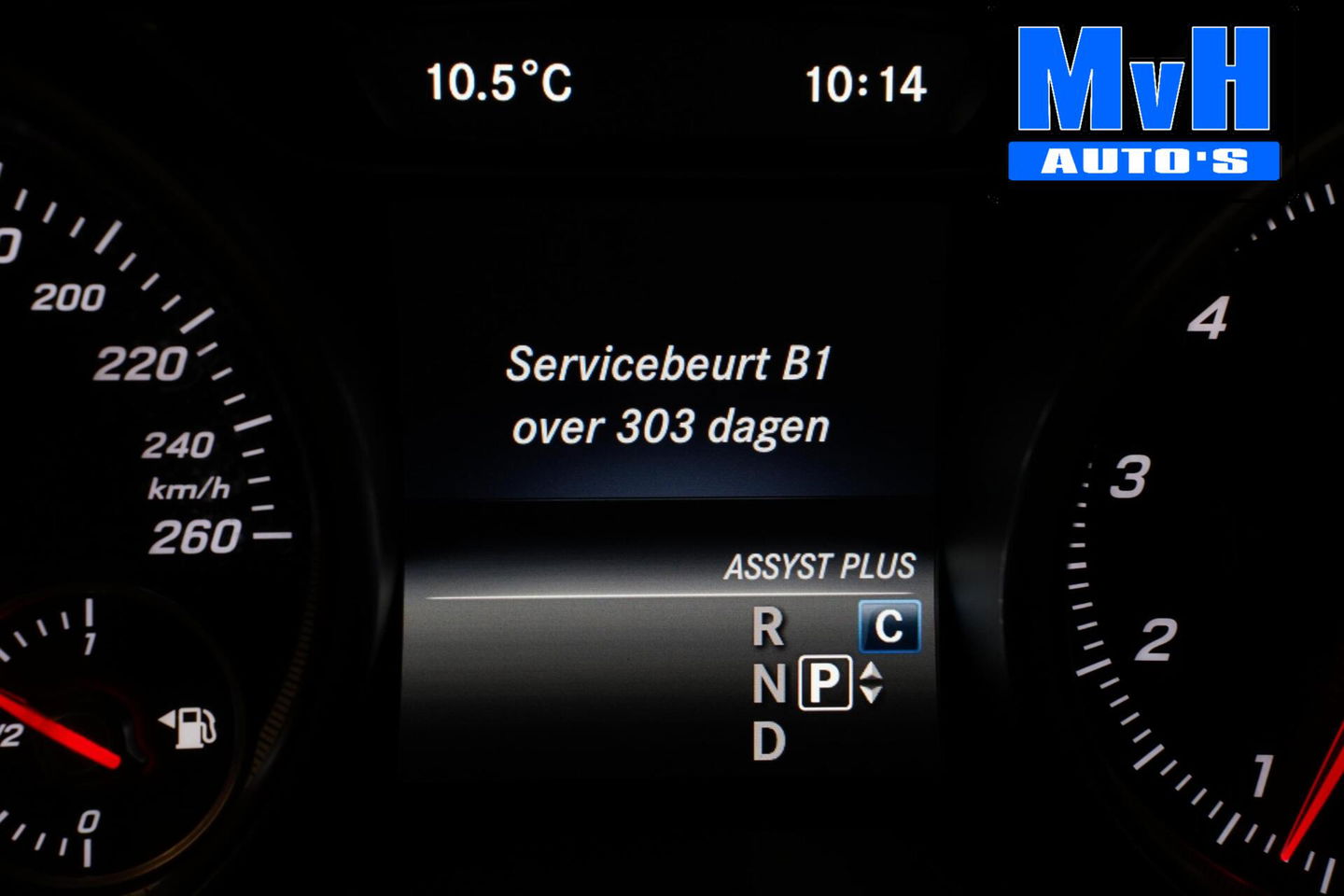 Mercedes-Benz CLA Shooting Brake 180 AMG|TREKH|CARPLAY|LED