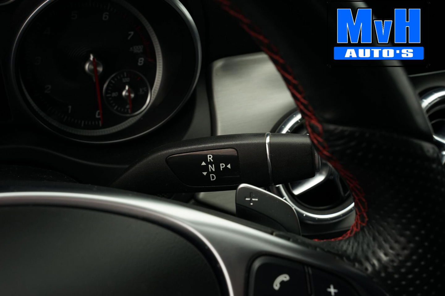 Mercedes-Benz CLA Shooting Brake 180 AMG|TREKH|CARPLAY|LED