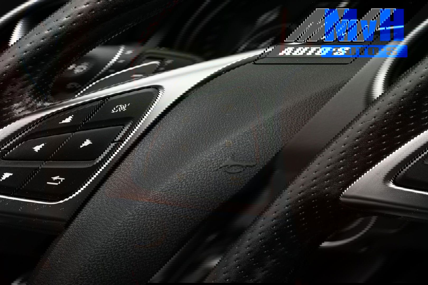 Mercedes-Benz CLA Shooting Brake 180 AMG|TREKH|CARPLAY|LED