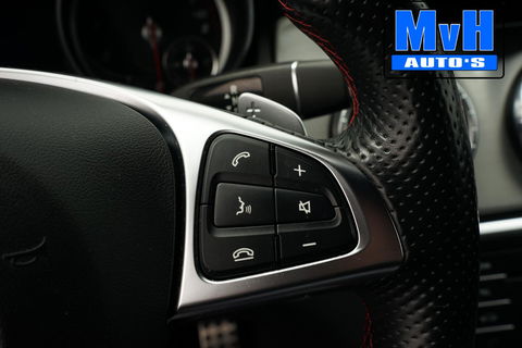 Mercedes-Benz CLA Shooting Brake 180 AMG|TREKH|CARPLAY|LED