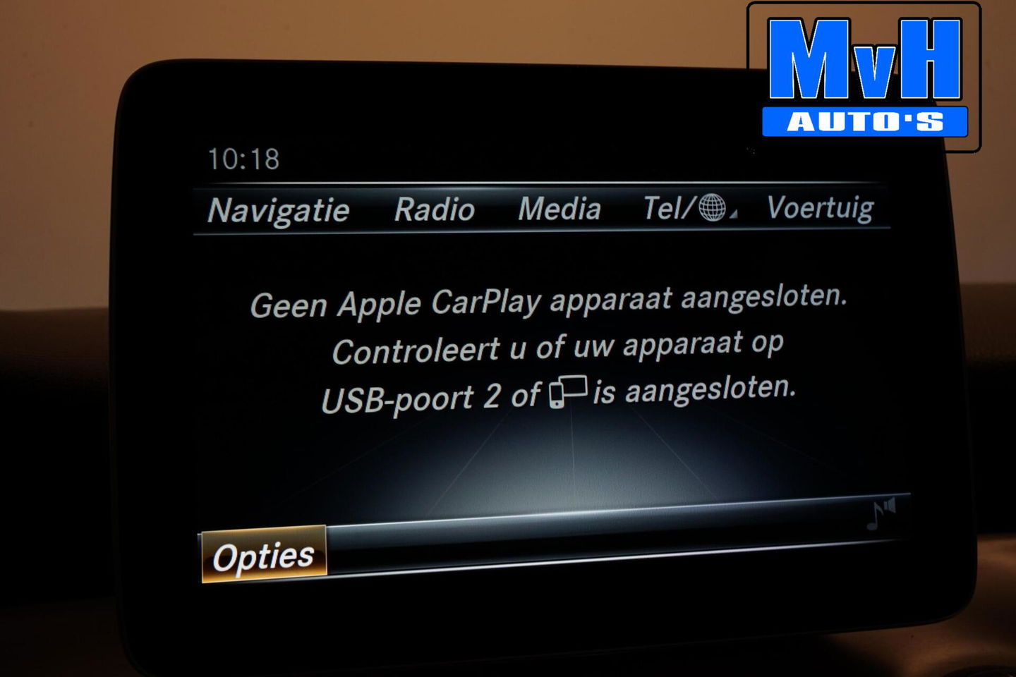 Mercedes-Benz CLA Shooting Brake 180 AMG|TREKH|CARPLAY|LED