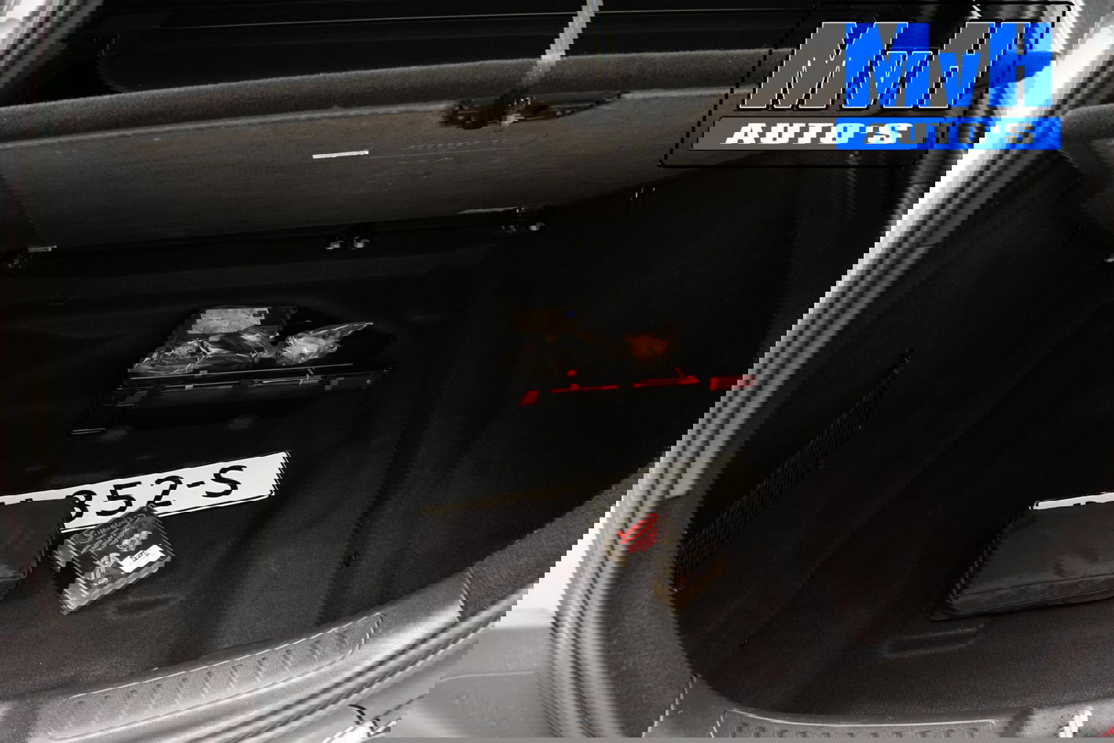 Mercedes-Benz CLA Shooting Brake 180 AMG|TREKH|CARPLAY|LED