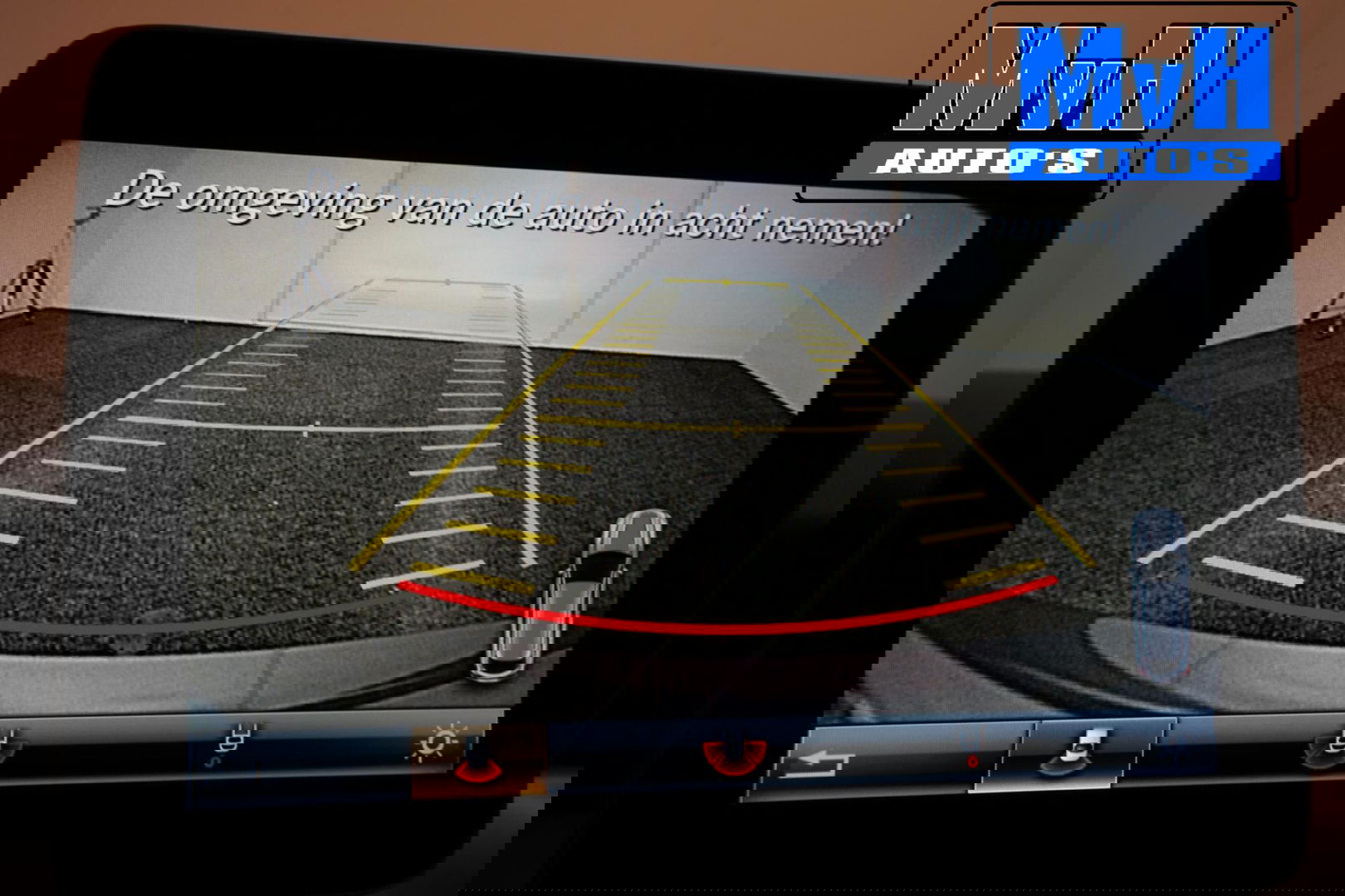 Mercedes-Benz CLA Shooting Brake 180 AMG|TREKH|CARPLAY|LED