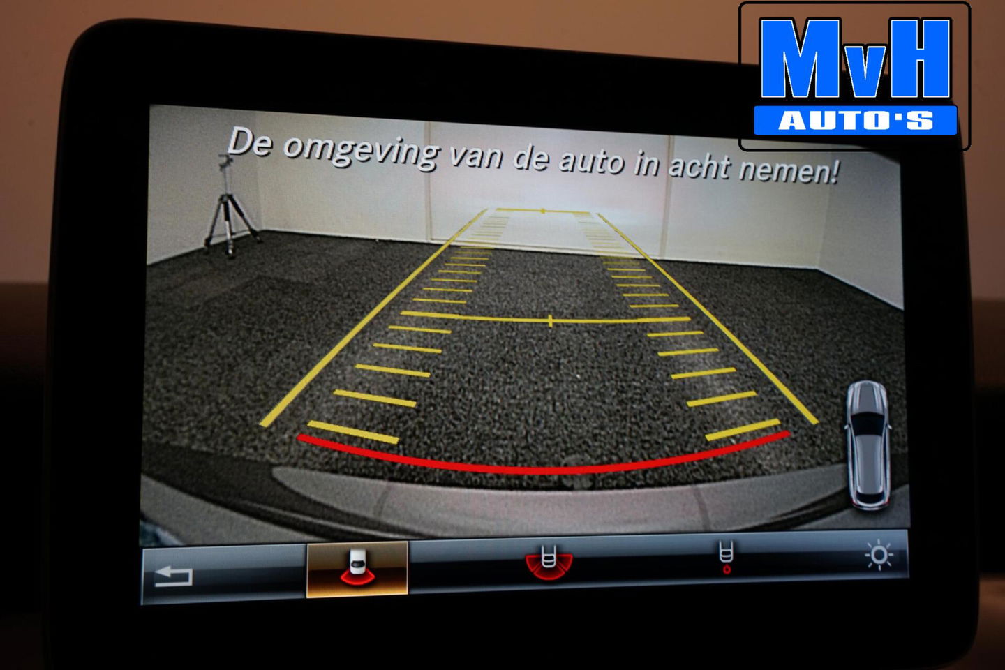 Mercedes-Benz CLA Shooting Brake 180 AMG|TREKH|CARPLAY|LED