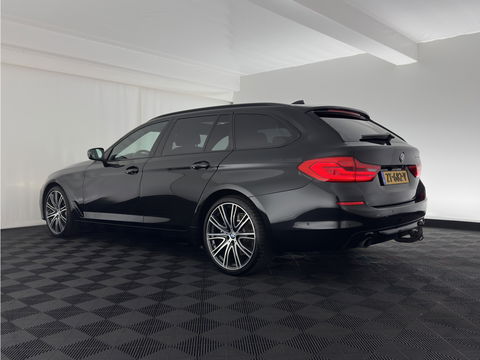 BMW 5 Serie Touring 530d High Executive Aut. *PANO | LUXURY-LEATHER | FULL-LED | MEMORY-PACK | TOP-VIEW | HEATED-COMFORTSEATS | NAVI-FULLMAP | PRIVACY-GLASS | AMBIENT-LIGHT | ECC | PDC | 20''ALU*