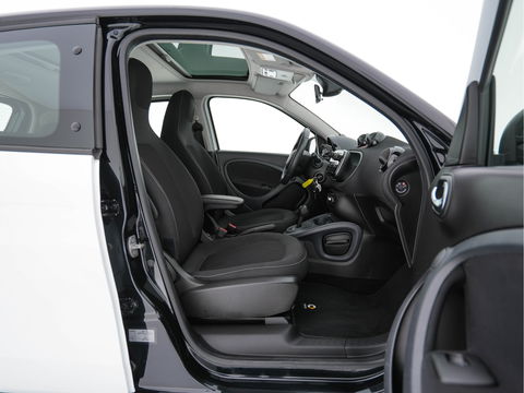 Smart Forfour EQ Comfort 18 kWh {SOH-91%} Aut. *PANO | AIRCO | COMFORT-SEATS | CRUISE | PDC | 15''ALU*