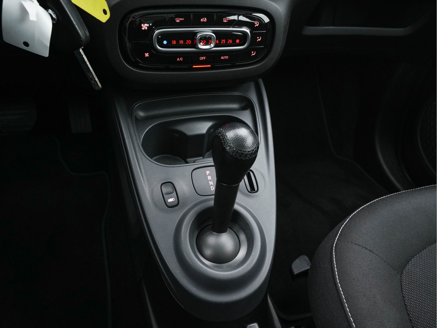 Smart Forfour EQ Comfort 18 kWh {SOH-91%} Aut. *PANO | AIRCO | COMFORT-SEATS | CRUISE | PDC | 15''ALU*