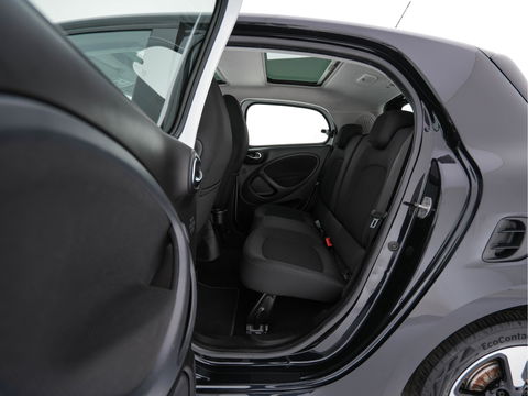 Smart Forfour EQ Comfort 18 kWh {SOH-91%} Aut. *PANO | AIRCO | COMFORT-SEATS | CRUISE | PDC | 15''ALU*