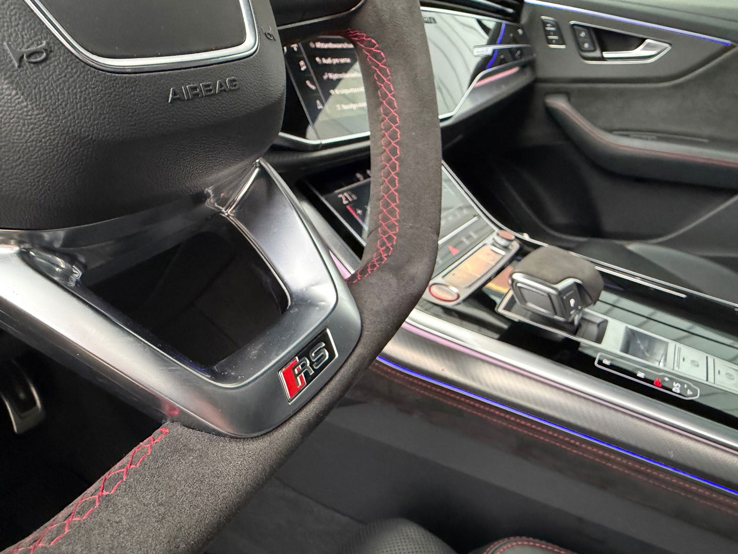 Audi RSQ8 4.0 TFSI Quattro|Pano|Keramisch|NL-Auto|B&O|Carbon|Head-Up|Memory|Keyless|4Wielbesturing