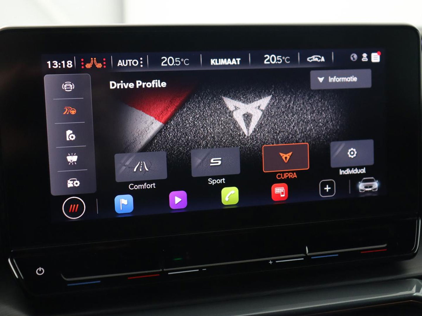 CUPRA Leon 1.4 eHybrid VZ | 245pk | Leder | Stoelverwarming | Memory | Carplay | Navigatie | Sfeerverlichting | Parkeerhulp | Sportstoelen | Keyless | Climate control | Cruise control | PHEV | Plug In