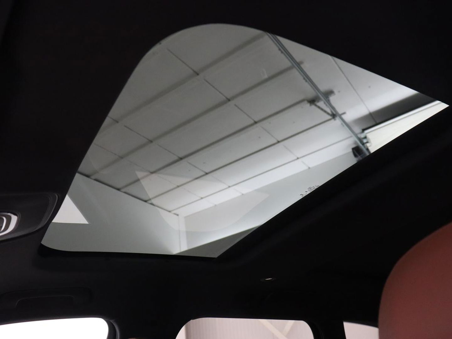 Audi A6 50 TFSIe quattro S edition | Panoramadak | Adaptive cruise | Nappaleder | Stoel & stuurverwarming | Camera | Trekhaak | Keyless | Adaptief onderstel | Carplay | Navigatie | Matrix LED | Getint glas | PHEV | Plug In