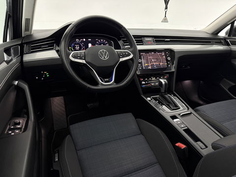 Volkswagen Passat 1.4 TSI GTE PHEV | SOH 90% | Pano | Adap. Cruise | Virtual | Massage | Stoelverw. | Camera | Keyless