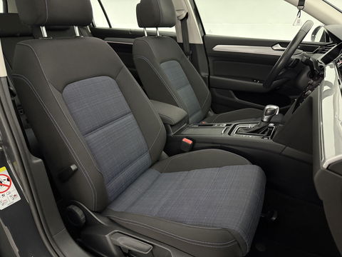 Volkswagen Passat 1.4 TSI GTE PHEV | SOH 90% | Pano | Adap. Cruise | Virtual | Massage | Stoelverw. | Camera | Keyless
