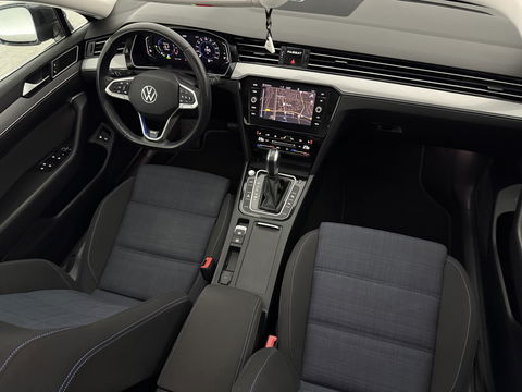 Volkswagen Passat 1.4 TSI GTE PHEV | SOH 90% | Pano | Adap. Cruise | Virtual | Massage | Stoelverw. | Camera | Keyless