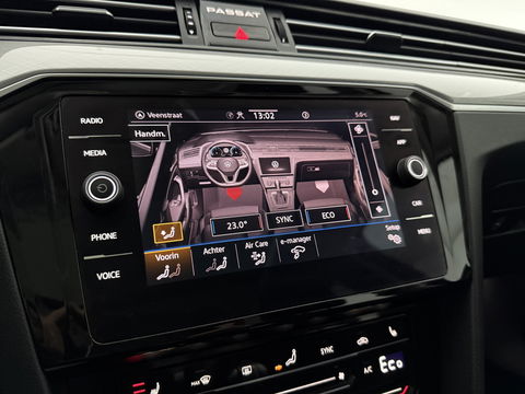 Volkswagen Passat 1.4 TSI GTE PHEV | SOH 90% | Pano | Adap. Cruise | Virtual | Massage | Stoelverw. | Camera | Keyless