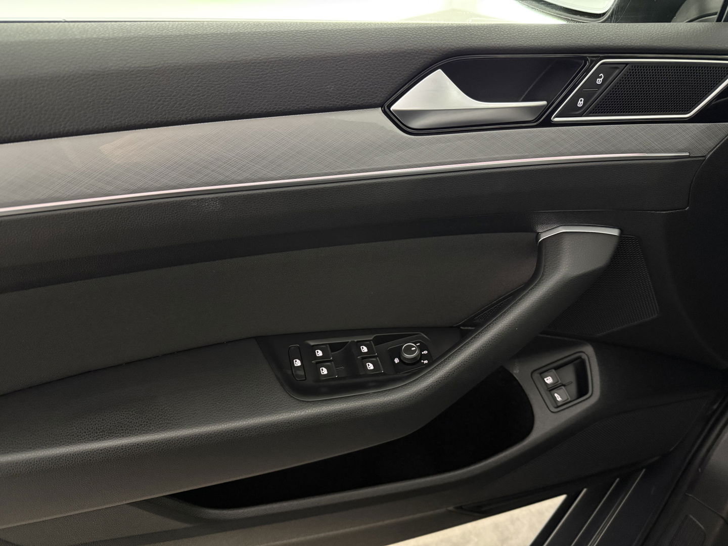 Volkswagen Passat 1.4 TSI PHEV GTE | SOH 90% | Pano | Adap. Cruise | Virtual | Massage | Stoelverw. | Camera | Keyless