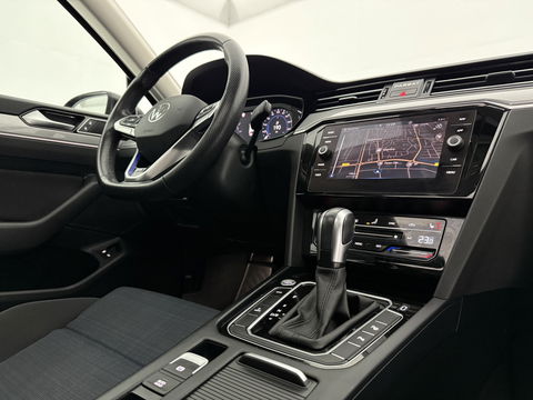 Volkswagen Passat 1.4 TSI GTE PHEV | SOH 90% | Pano | Adap. Cruise | Virtual | Massage | Stoelverw. | Camera | Keyless