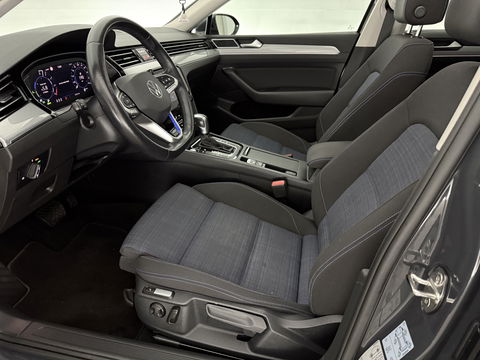 Volkswagen Passat 1.4 TSI GTE PHEV | SOH 90% | Pano | Adap. Cruise | Virtual | Massage | Stoelverw. | Camera | Keyless