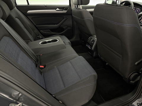 Volkswagen Passat 1.4 TSI GTE PHEV | SOH 90% | Pano | Adap. Cruise | Virtual | Massage | Stoelverw. | Camera | Keyless