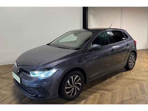 Volkswagen Polo 1.0 TSI Life PDC CARPLAY